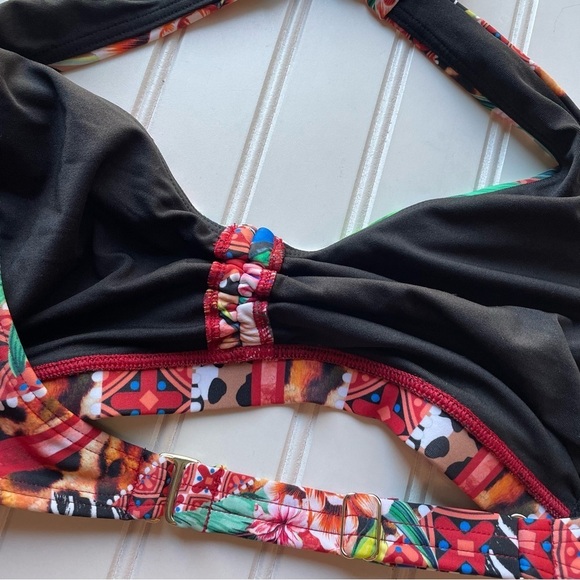 Venus Heavenly Halter Top Bikini Set Mid Rise Bottom Red Size Medium 8 NWT - Picture 9 of 12